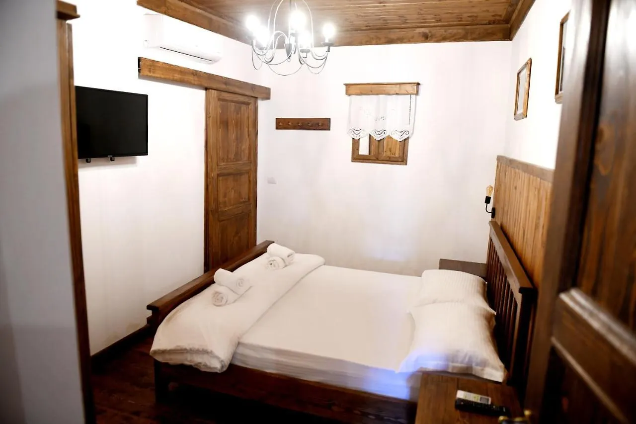 Anhel Hotel Berat 4*,